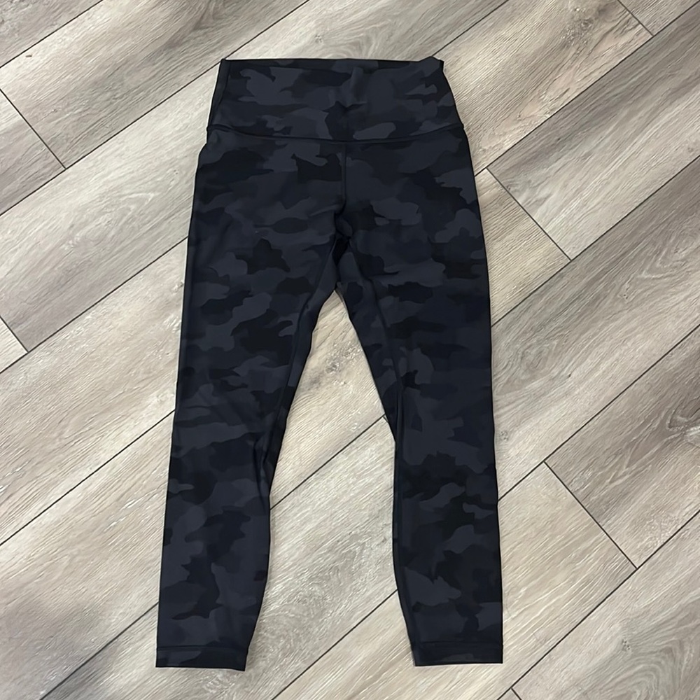Lululemon Wunder Under Camo Luxtreme 25”
